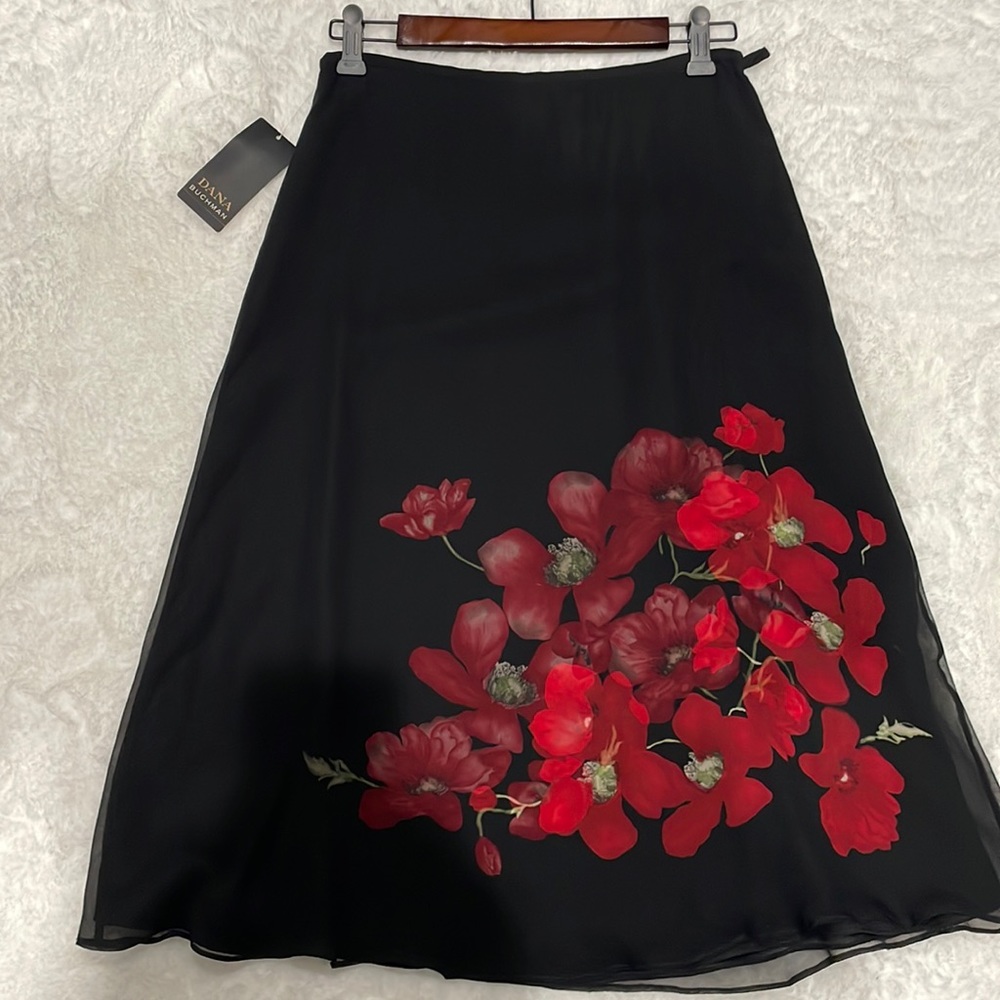 Dana Buchman Black A-Line Skirt with Red Floral Print
